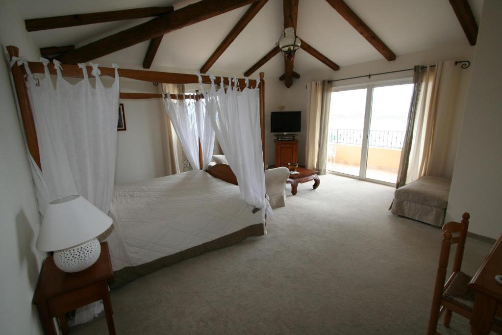 Suite Junior Double ou Lits Jumeaux - Vue sur Mer