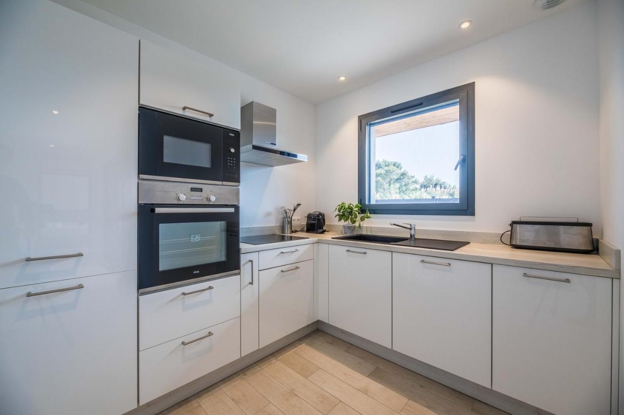 Villa 4 Chambres avec Climatisation, Piscine Privée de 7 Mètres et Terrasse (8 Adultes)